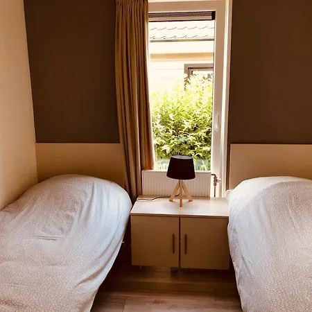 Vakantie Chalet Markermeer ***** Chalet *